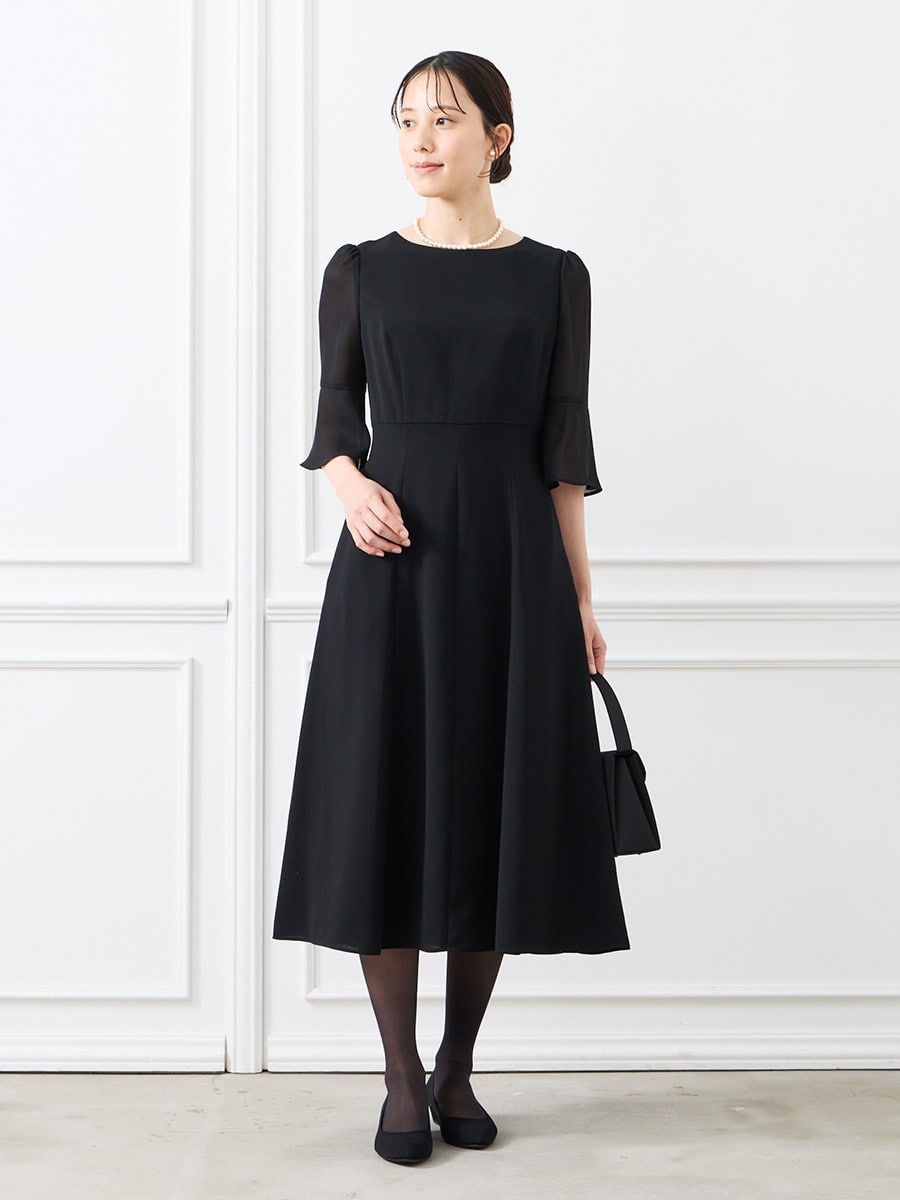 【試着キャンペーン対象】【喪服・礼服】【夏用喪服】【マシンウォッシャブル】フレアスリーブフィット&フレアブラックワンピース